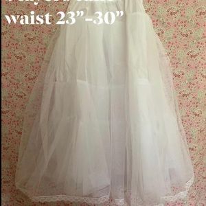 3 layer tullle crinoline